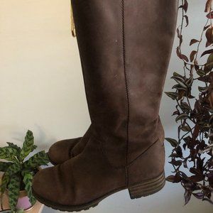 clarks caddy belle aubergine